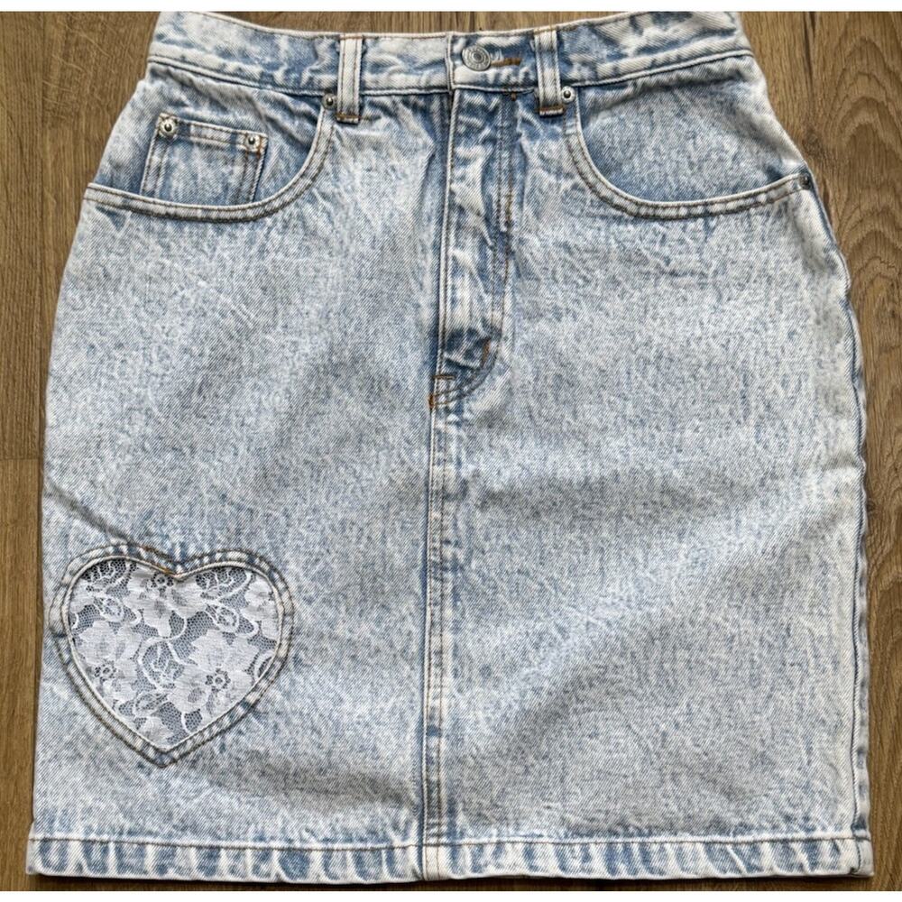 Jordache VTG Y2K Denim Romance Skirt Acid Wash 90’S Lace Heart Women’s 9/10